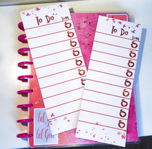 Load image into Gallery viewer, Printable Planner Insert for the Happy Planner - An autumnal To Do List with A fall apple checklist. .
